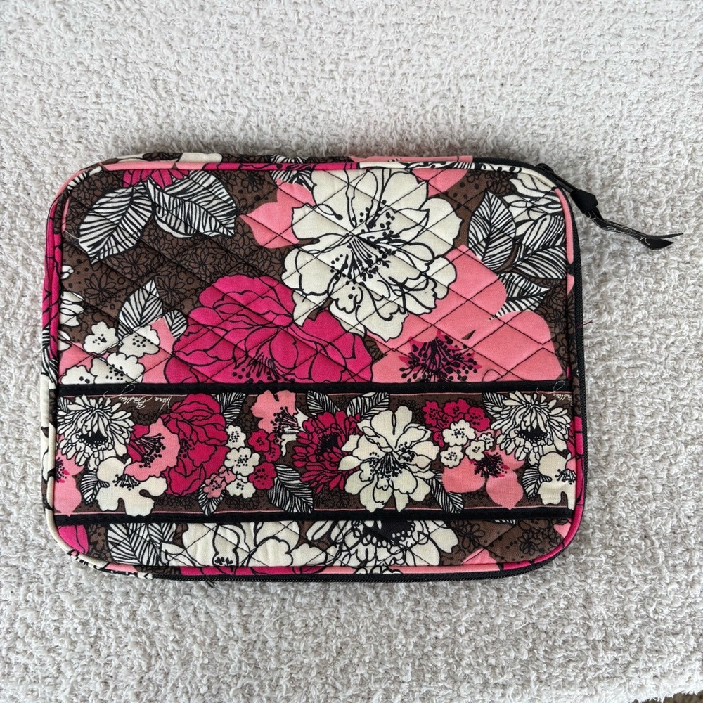 Vera Bradley Tablet Case Mocha Rouge‎ Whimsical Garden Like New